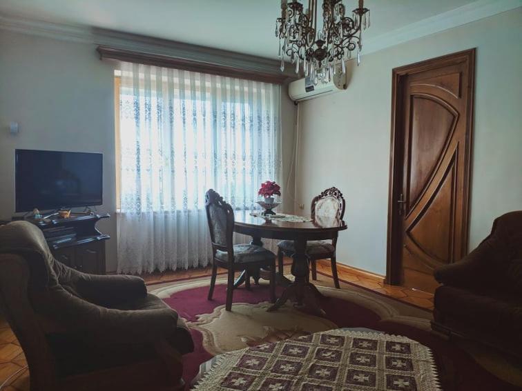 Giorgis Home Batumi Exterior foto